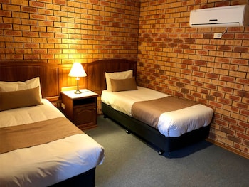 2 Bedroom Family Spa Suite