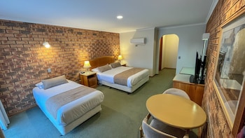Standard Room - 1 Queen Bed and 1 Twin Bed or 1 Queen Bed