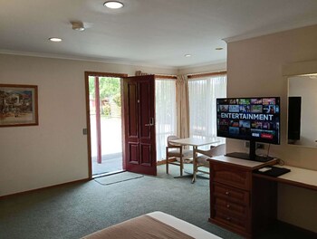 Deluxe Spa Queen Suite - 1 Queen bed