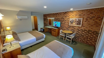 Standard Room - 1 Queen Bed and 1 Twin Bed or 1 Queen Bed