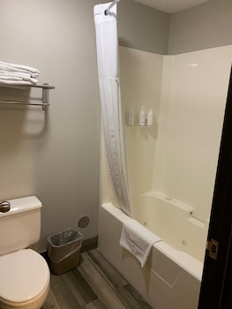Suite, 1 King Bed, Non Smoking, Jetted Tub