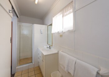 Standard Room, Non Smoking (Budget Twin Share)