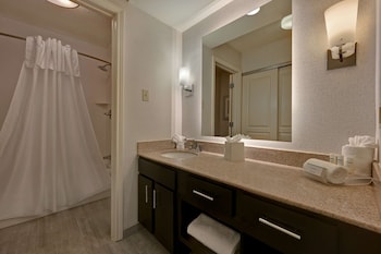 Suite, 1 King Bed with Sofa bed (Exterior Entry)