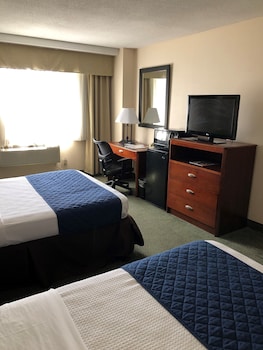 Suite, 2 Double Beds, Non Smoking (Mini)