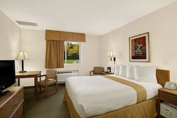 Standard Room, 1 Queen Bed