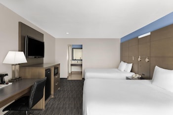 Room, 2 Queen Beds, Non Smoking