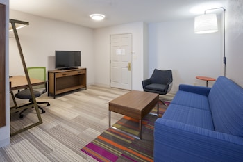 Suite, 1 King Bed