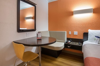 Deluxe Room, 1 King Bed, Non Smoking, Refrigerator & Microwave