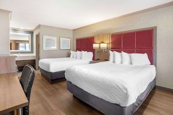 Standard Room, 2 Queen Beds, Non Smoking, Refrigerator & Microwave (Ground Floor)