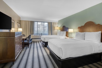 Standard Room, 2 Double Beds, Non Smoking (Larger Room)