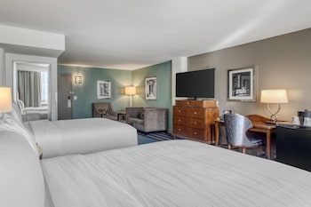 Premium Suite, 2 Double Beds, Non Smoking, Refrigerator (with Sofabed)