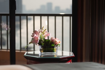 Junior Suite, 2 Twin Beds, Smoking (Nile View)