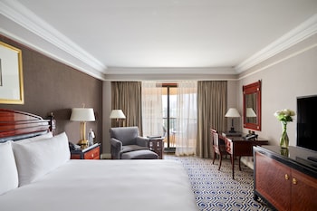 Classic Room, 1 King Bed, Balcony (Nile View)