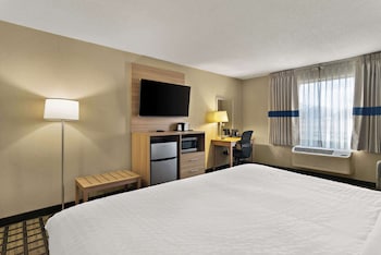 Standard Room, 1 King Bed, Non Smoking