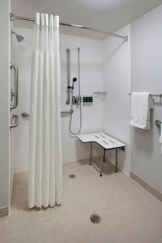 Room, Multiple Beds