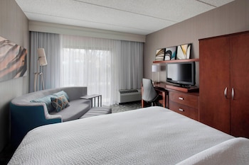 Room, Multiple Beds