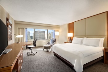 Classic Room, 1 King Bed, River View