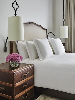 Premier Room, 1 Queen Bed