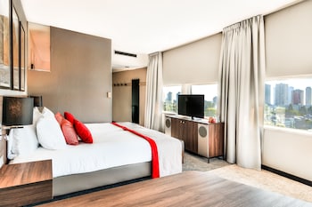 Executive Room, Tower