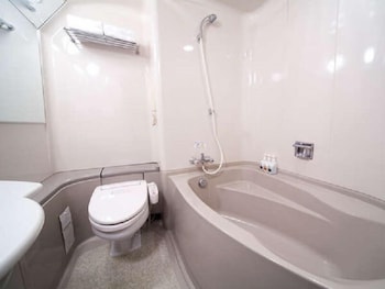 [Short Stay] Moderate Single Room 10-17F - Non Smoking [Check-in 19:00/Check-out 9:00]