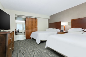 Suite, 2 Queen Beds, Accessible, Non Smoking (Roll-in Shower)