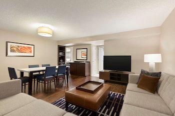 Suite, 2 Bedrooms, Non Smoking, 2 Bathrooms