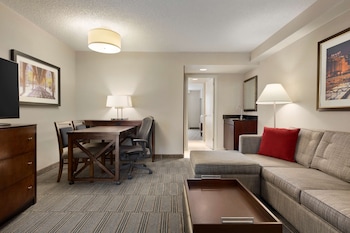Suite, 2 Queen Beds, Accessible, Non Smoking (Roll-in Shower)
