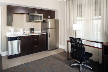 Studio, 1 Queen Bed
