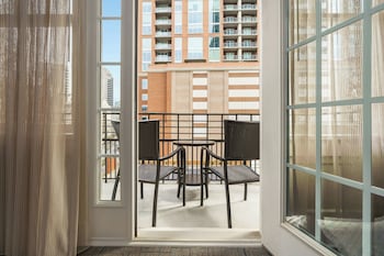 Suite, 1 Double Bed (Balcony)