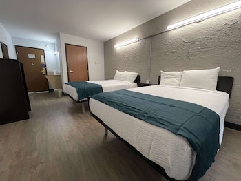 Standard Room, 2 Double Beds, Non Smoking