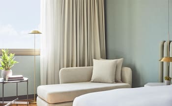 Junior Suite, 1 King Bed