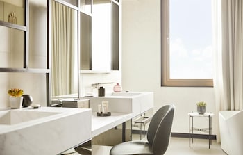 Studio Suite, 1 King Bed