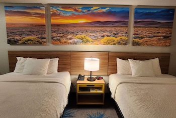 Standard Room, 2 Queen Beds, Non Smoking