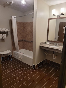 Room, 1 King Bed, Accessible
