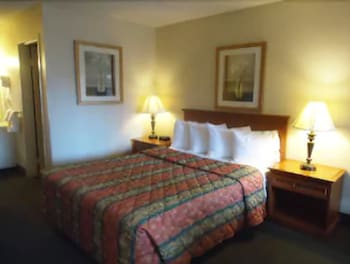 Standard Room, 1 King Bed, Smoking