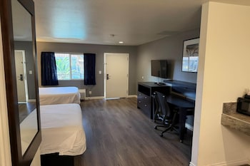 Room, 2 Double Beds, Non Smoking