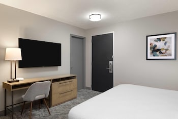 Room, 1 King Bed, Non Smoking