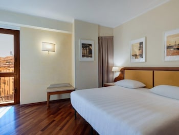 Twin Room, City View