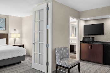 Room, 1 King Bed, Accessible (Hearing)