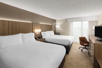 Standard Room, 2 Queen Beds, Park View (Centennial Park View)
