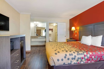 Room, 1 King Bed, Accessible, Non Smoking (Roll-In Shower)