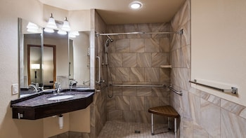 Standard Room, 1 King Bed, Accessible, Jetted Tub