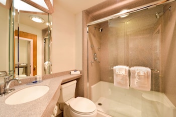 Standard Room, 1 King Bed, Non Smoking, Jetted Tub