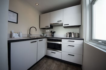Superior Apartment, 2 Double Beds, Non Smoking, Kitchen (Converts to 2 Twin Beds)