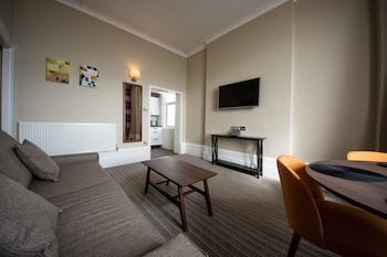Superior Apartment, 2 Double Beds, Non Smoking, Kitchen (Converts to 2 Twin Beds)