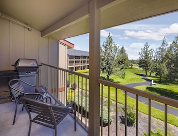 Standard Suite, 1 Bedroom, Non Smoking, Kitchenette