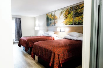 Room, 2 Double Beds, Smoking (Modern)