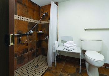 Room, 2 Queen Beds, Accessible (Classic Double-Queen, ADA)