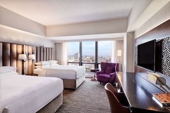 Deluxe Room, 2 Queen Beds, City View