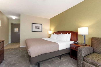 Second Floor, 1 King Bed, Non Smoking (Not Pet Friendly)